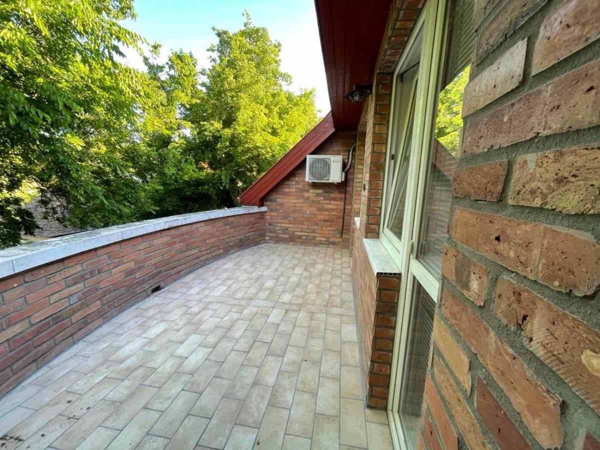 Gabica Apartman Debrecen Exterior photo